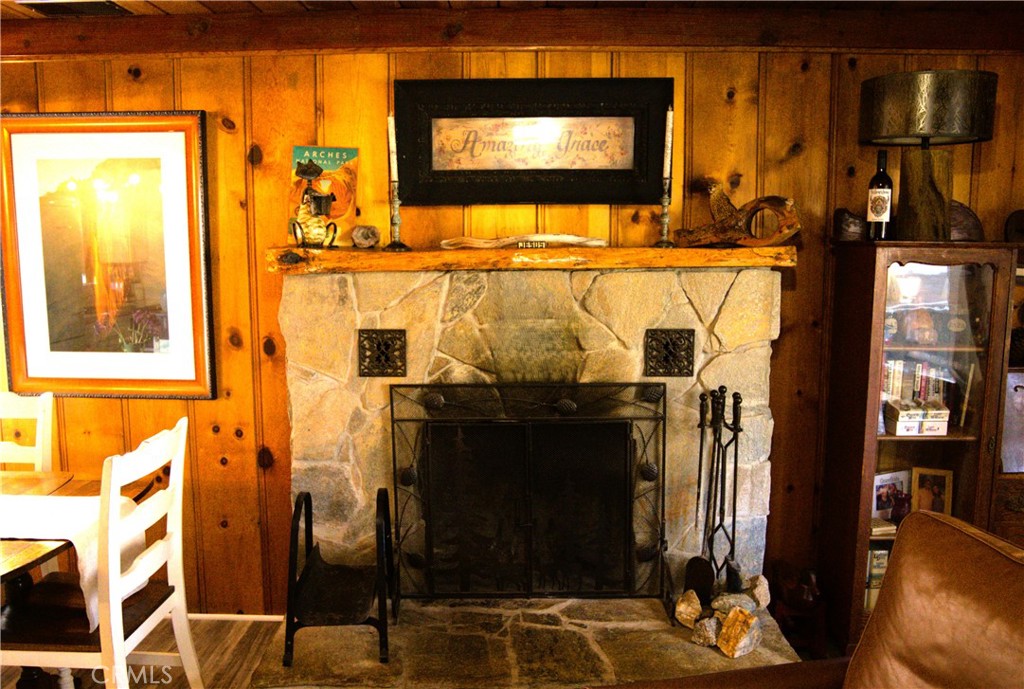 1671 Twin Lakes Road Wrightwood, CA 92397 - Photo 14 of 29 Fireplace