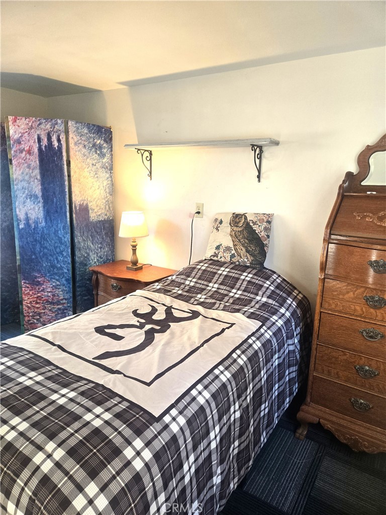 1671 Twin Lakes Road Wrightwood, CA 92397 - Photo 20 of 29 Deteached room