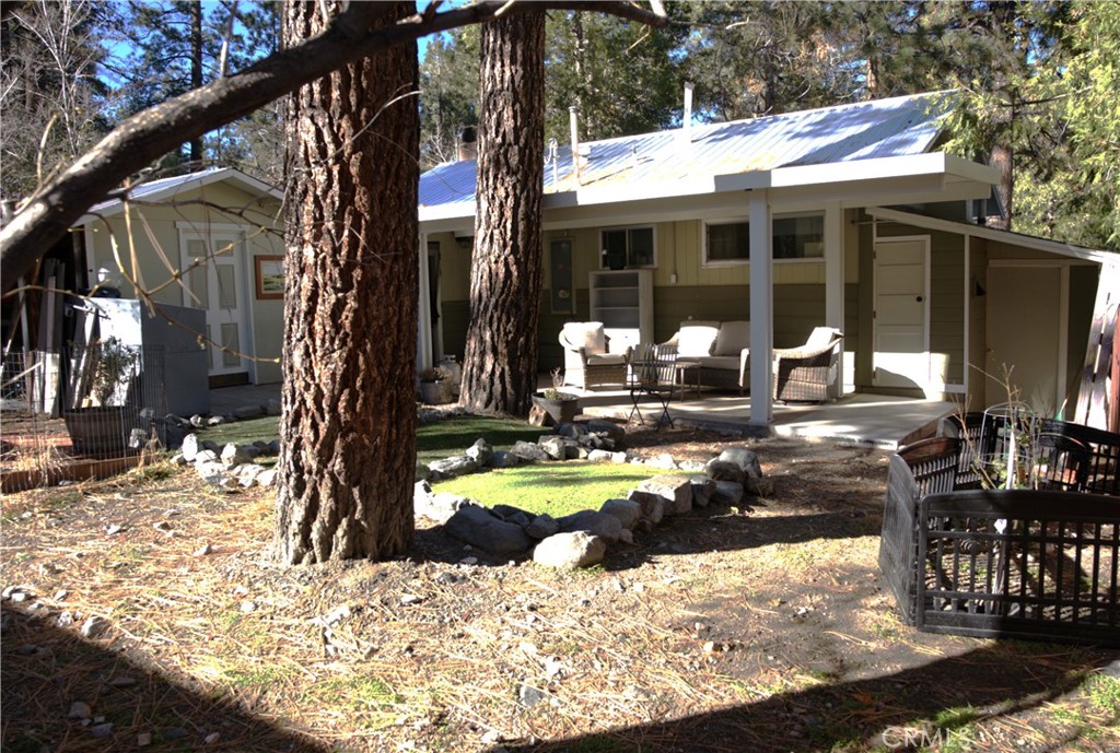 1671 Twin Lakes Road Wrightwood, CA 92397 - Photo 26 of 29 backyard