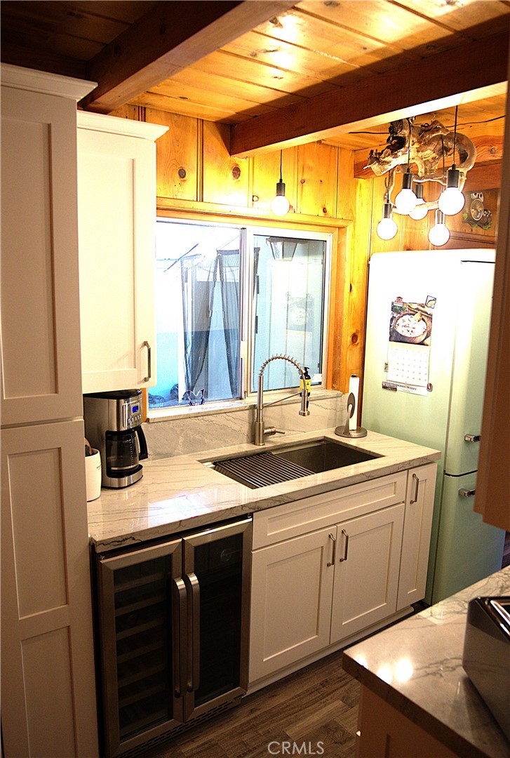 1671 Twin Lakes Road Wrightwood, CA 92397 - Photo 5 of 29 Kitchen, see wine cooler