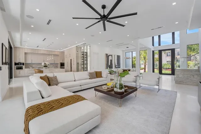 $7,295,000 | 948 Banyan Drive, Delray Beach, FL 33483