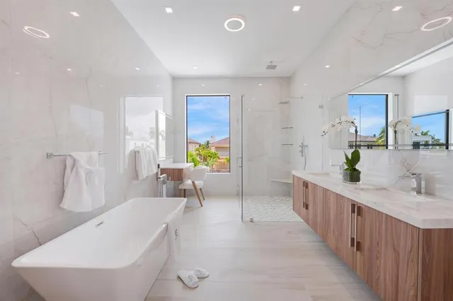 $7,295,000 | 948 Banyan Drive, Delray Beach, FL 33483