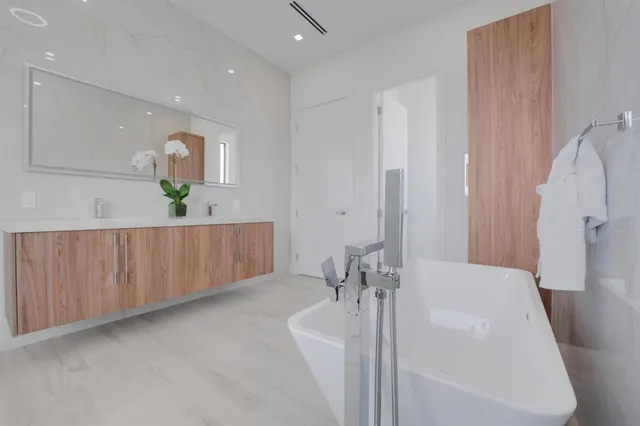 $7,295,000 | 948 Banyan Drive, Delray Beach, FL 33483