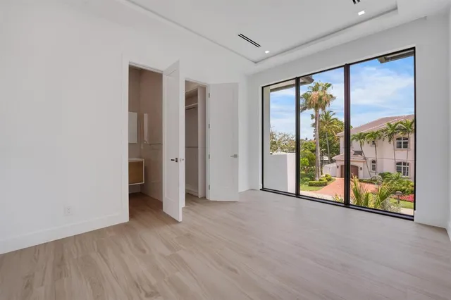 $7,295,000 | 948 Banyan Drive, Delray Beach, FL 33483