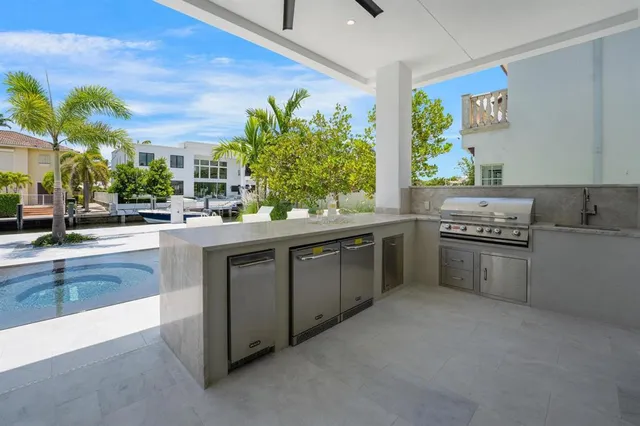 $7,295,000 | 948 Banyan Drive, Delray Beach, FL 33483