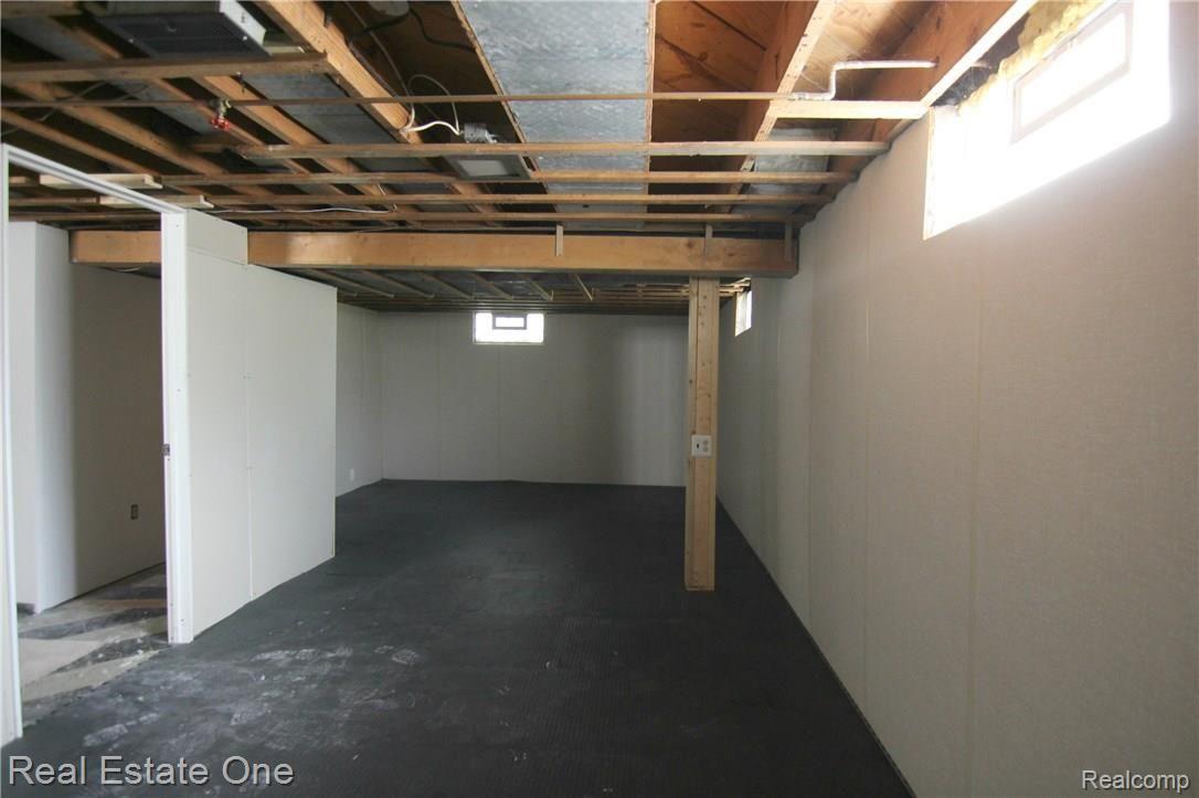 1509 Merry Road Waterford, MI 48328 - Photo 18 of 23 Basement