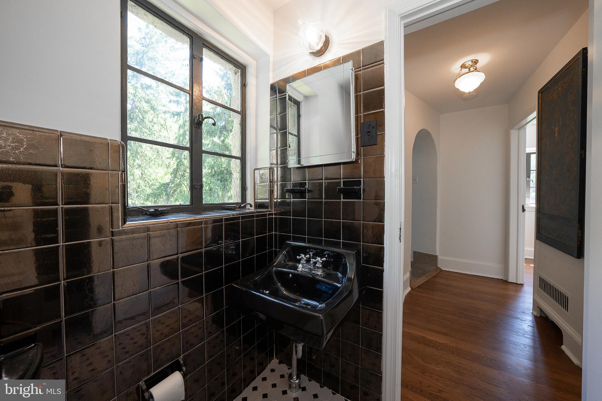 1187 Rydal Road Rydal, PA 19046 - Photo 30 of 53 Vintage Second Floor Bathroom with Shower/Tub