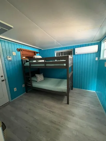 a view of livingroom with furniture