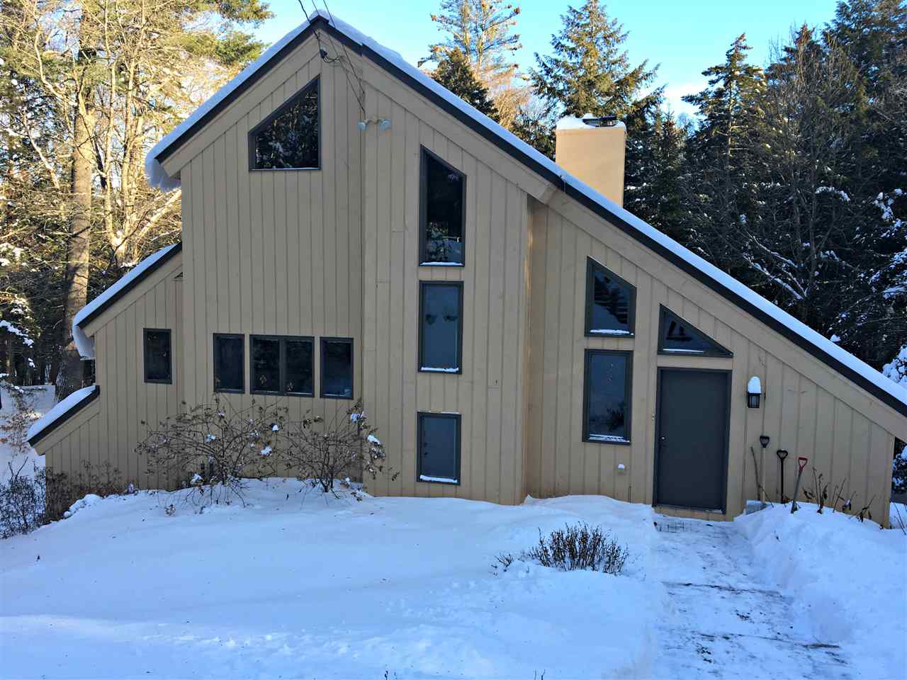40 Strattonwald Road Winhall, VT 05340 - Photo 1 of 25