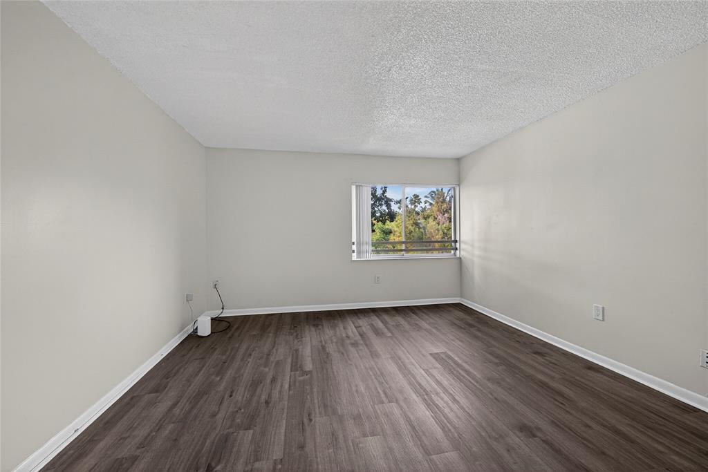 711 North Pine Island Road Plantation, FL 33324 - Photo 2 of 19