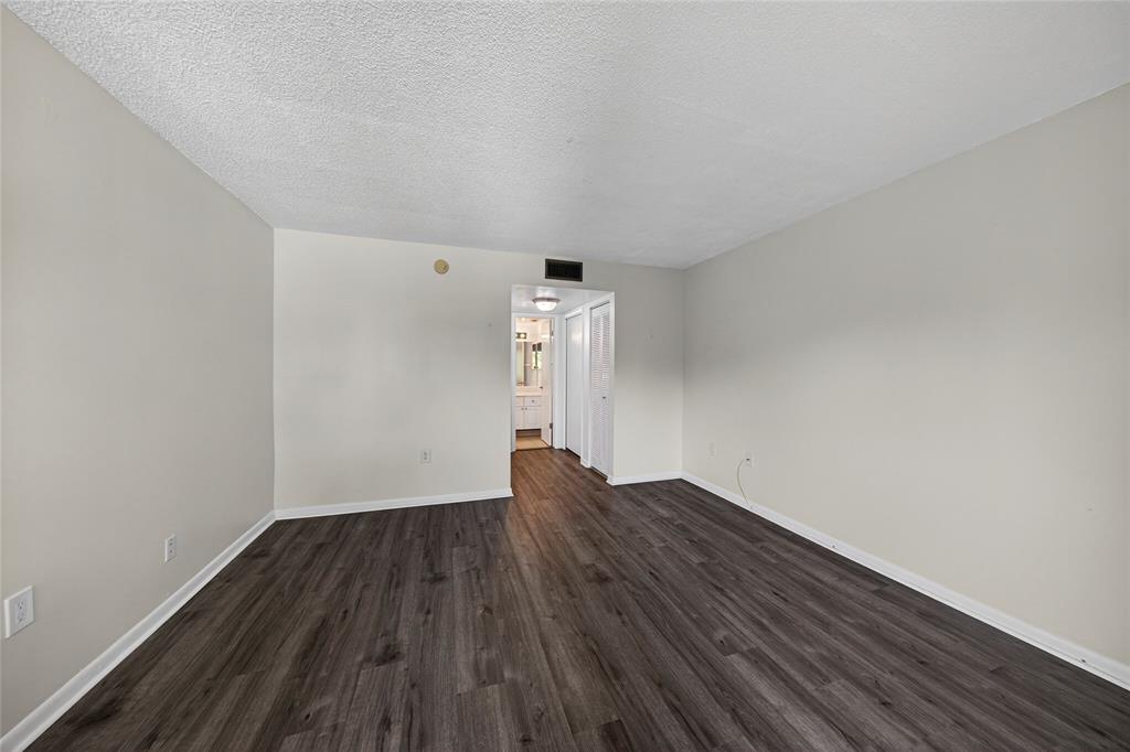 711 North Pine Island Road Plantation, FL 33324 - Photo 4 of 19