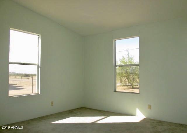 14512 South Tuthill Road Buckeye, AZ 85326 - Photo 8 of 26 390AC3EB-C863-4E26-B086-2538A4CD3CE5