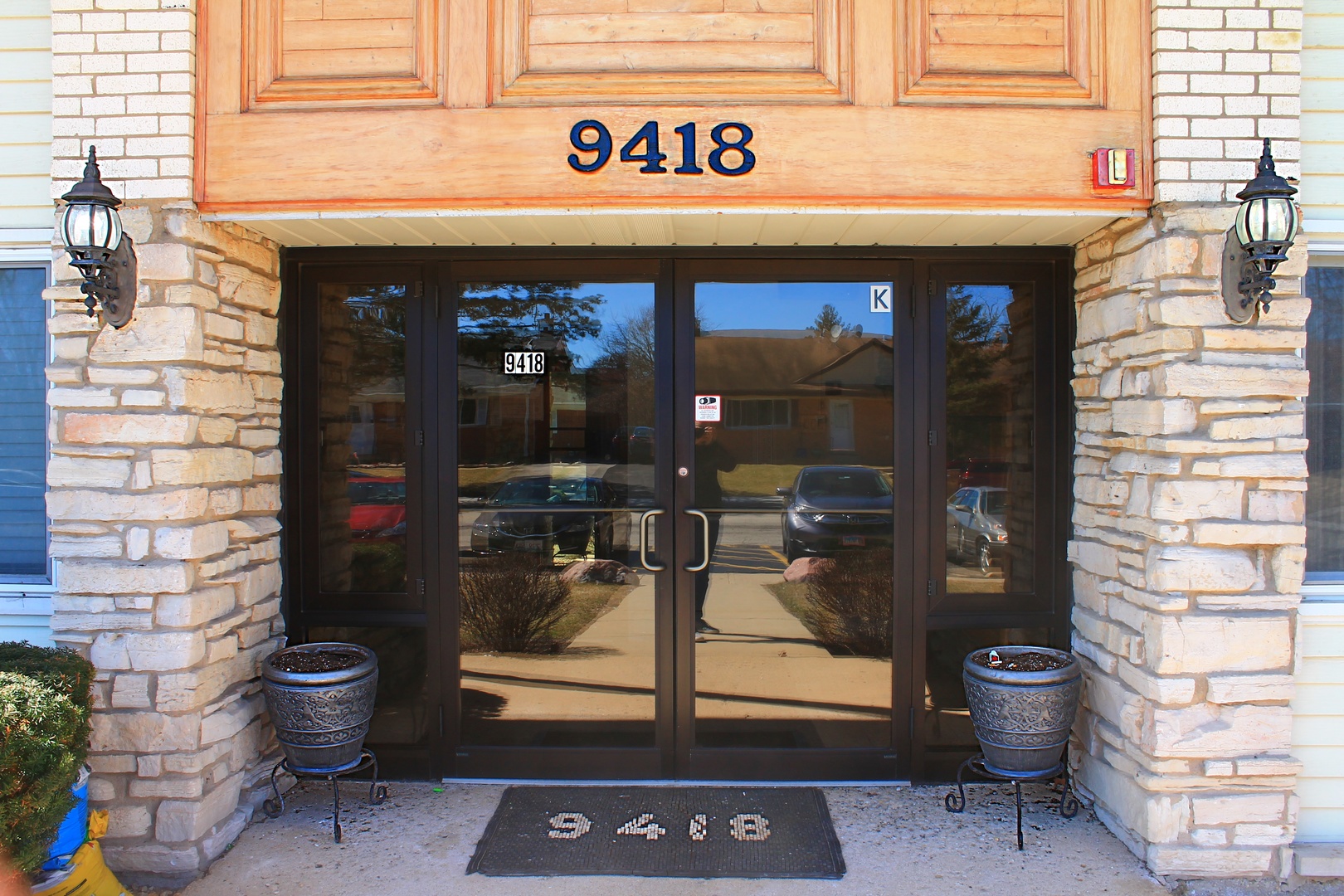 9418 Dee Road, Unit 2B Des Plaines, IL 60016 - Photo 1 of 21 a front view of a retail shop