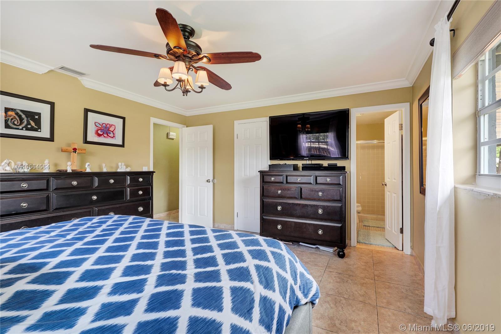 5700 Southwest 188th Avenue Southwest Ranches, FL 33332 - Photo 17 of 61 Gallery Image 17