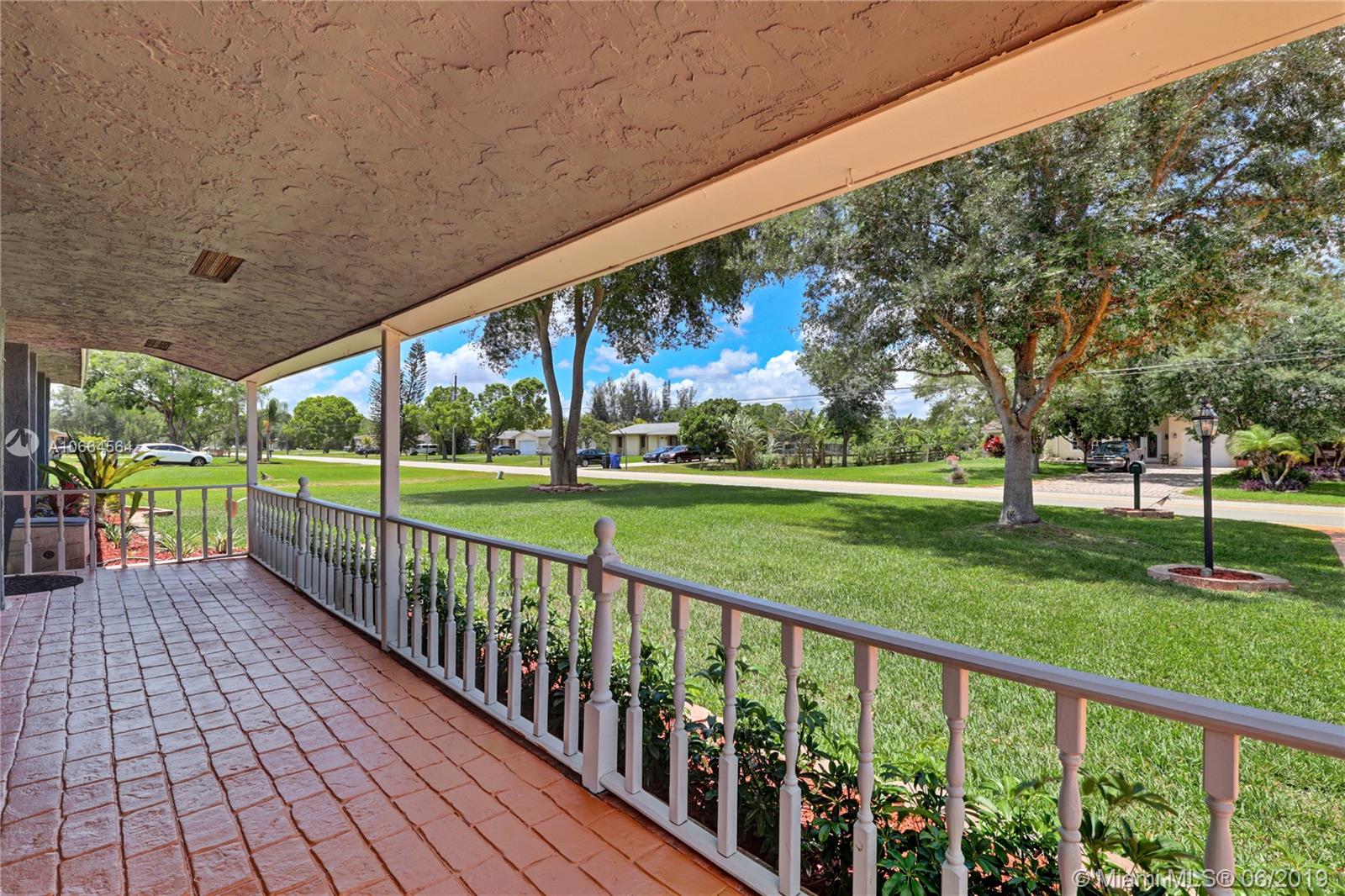 5700 Southwest 188th Avenue Southwest Ranches, FL 33332 - Photo 21 of 61 Gallery Image 21