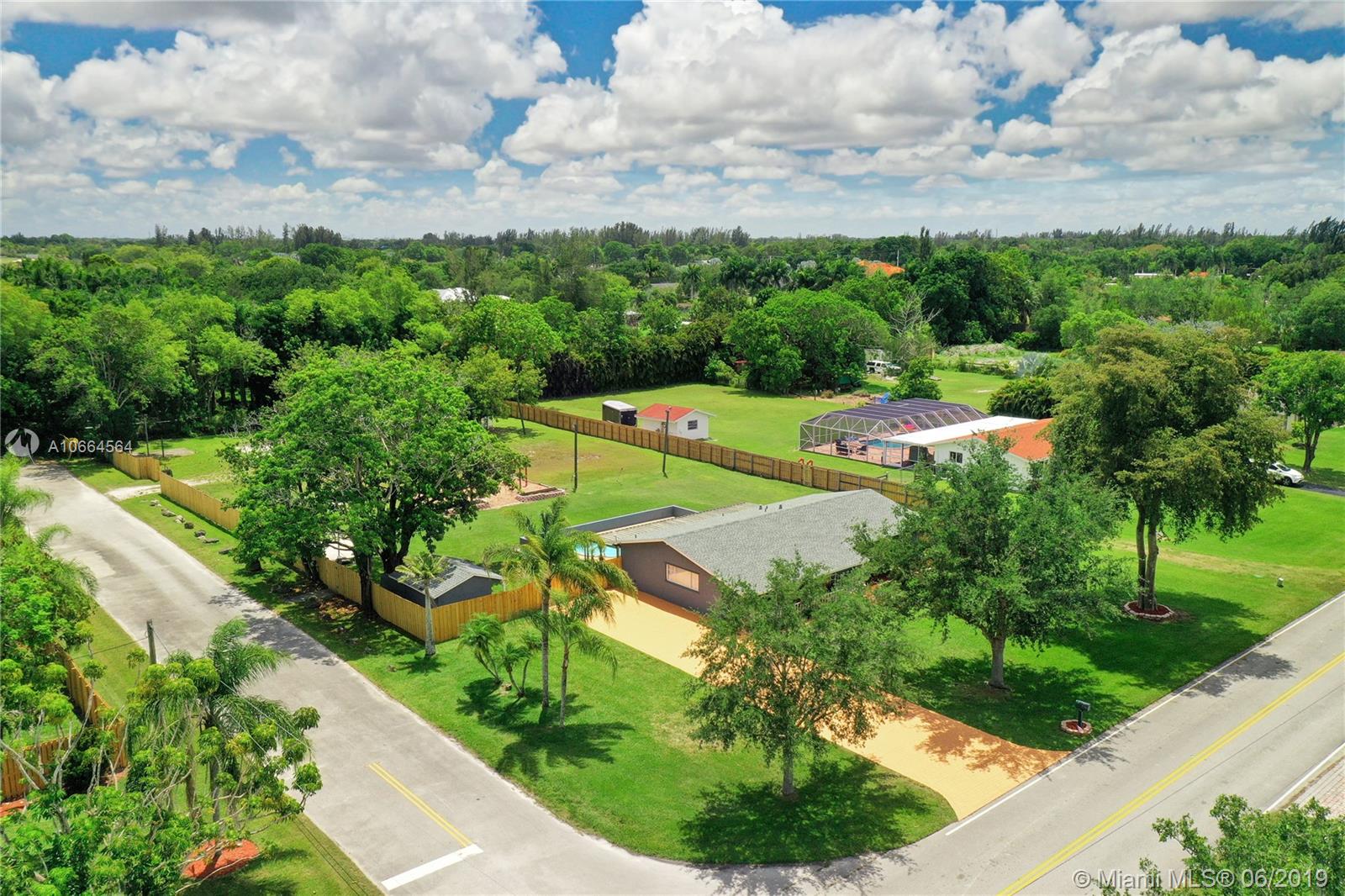 5700 Southwest 188th Avenue Southwest Ranches, FL 33332 - Photo 23 of 61 Gallery Image 23