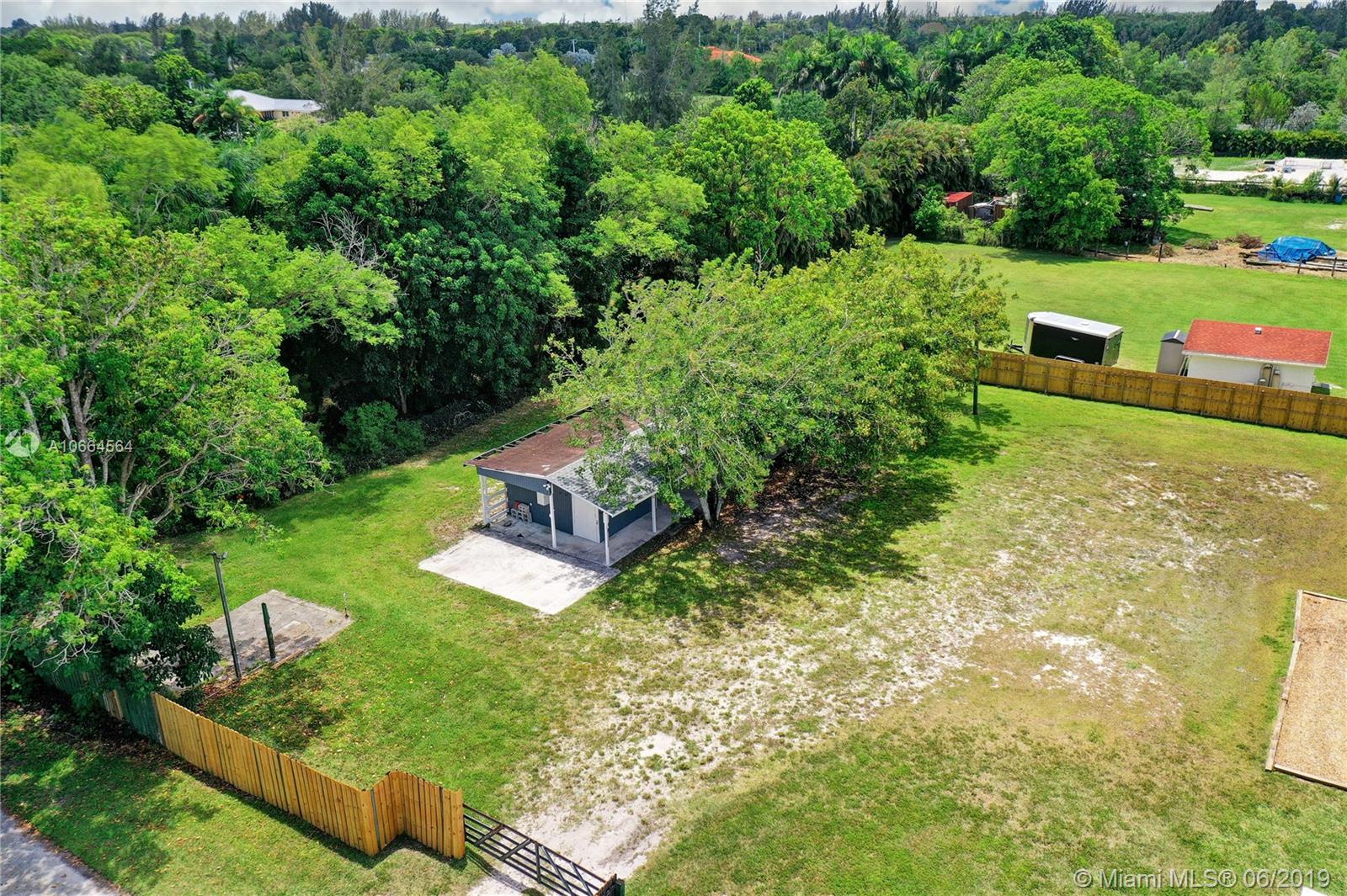 5700 Southwest 188th Avenue Southwest Ranches, FL 33332 - Photo 31 of 61 Gallery Image 31