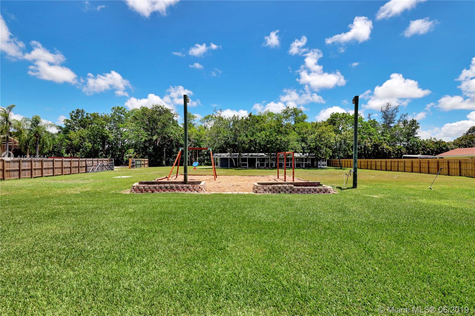 5700 Southwest 188th Avenue Southwest Ranches, FL 33332 - Photo 6 of 61 Gallery Image 6