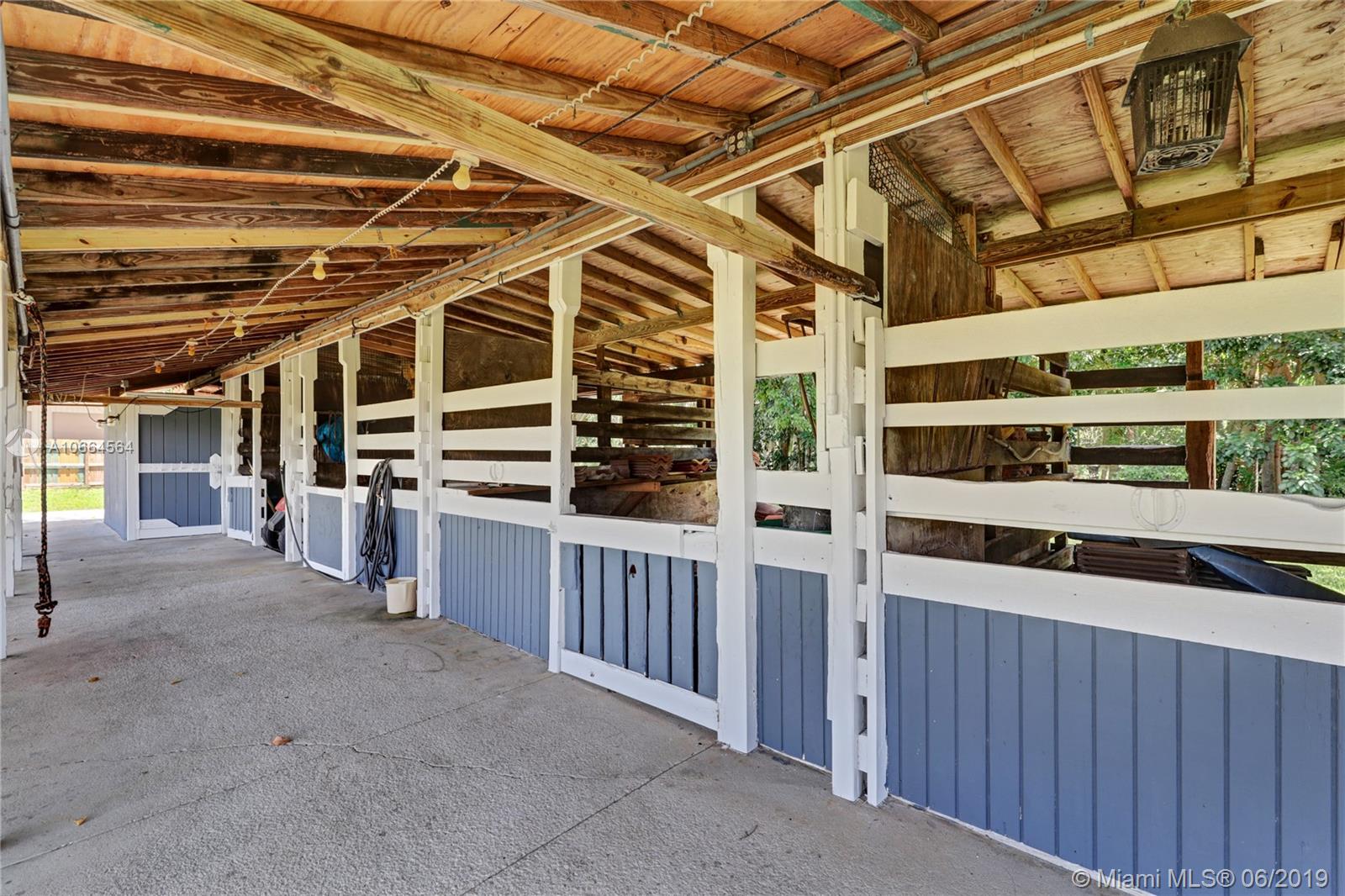 5700 Southwest 188th Avenue Southwest Ranches, FL 33332 - Photo 8 of 61 Gallery Image 8