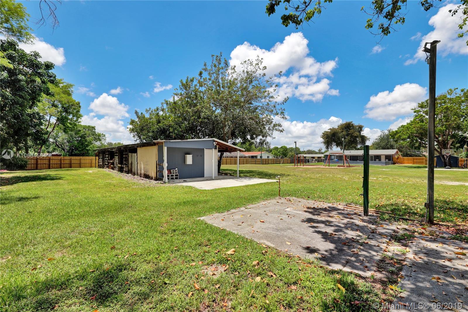 5700 Southwest 188th Avenue Southwest Ranches, FL 33332 - Photo 9 of 61 Gallery Image 9