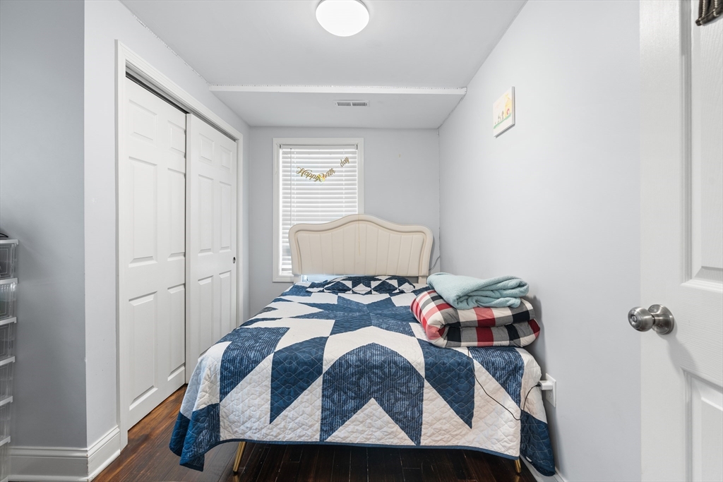 38 1/2 Ellsworth Road Peabody, MA 01960 - Photo 11 of 25