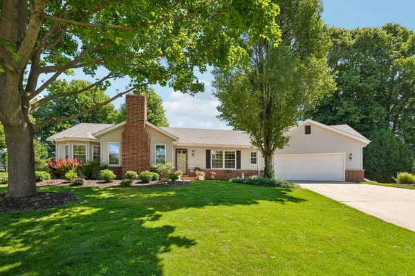 $579,900 | W72N540 Cider Mill Court, Cedarburg, WI 53012