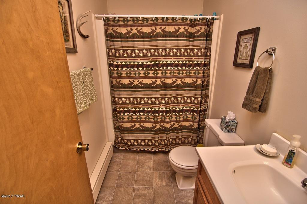 817 Deerfield Road Lake Ariel, PA 18436 - Photo 31 of 43 Hall Bath View 3