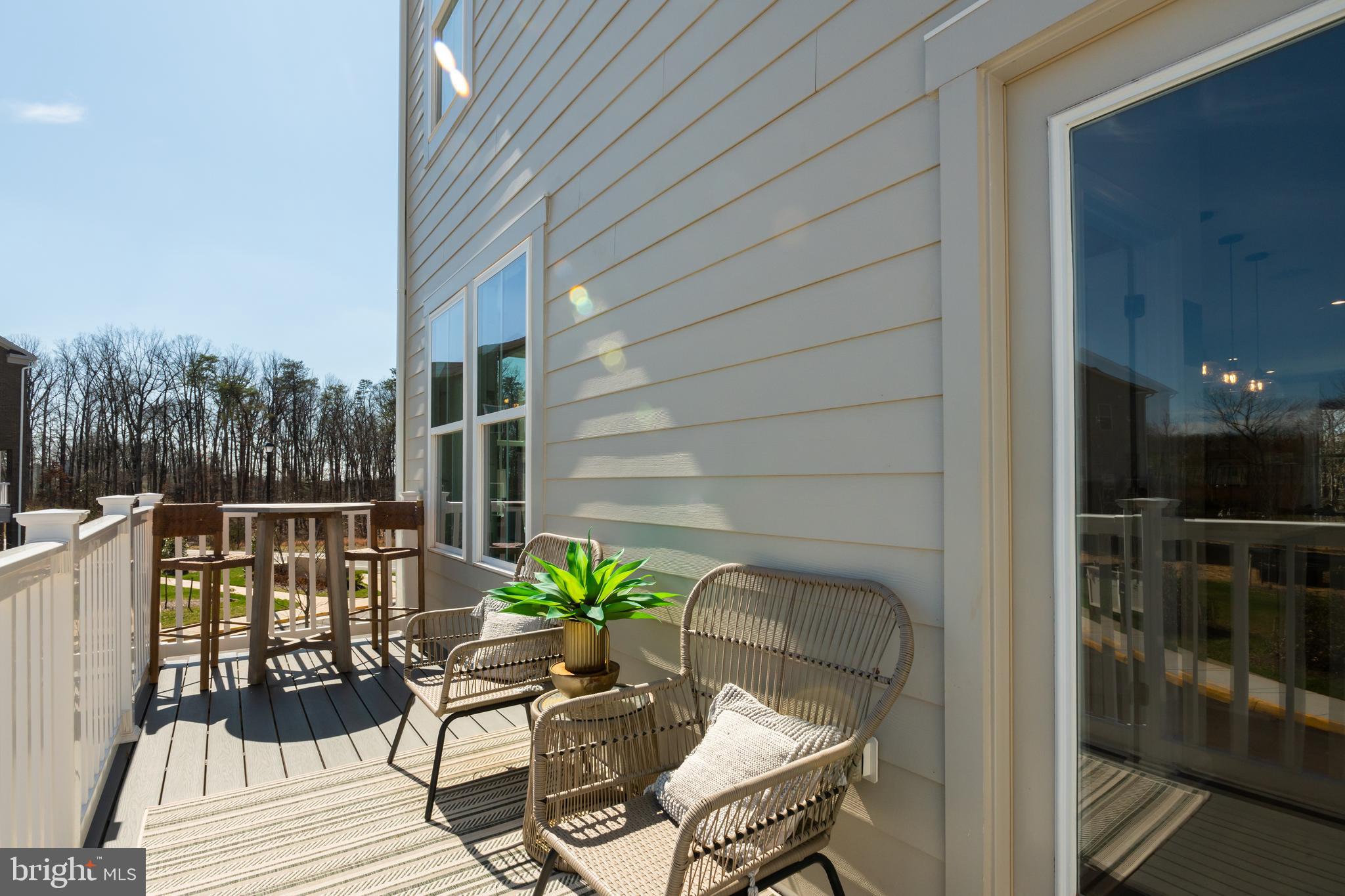 10150 Queens Way Manassas, VA 20110 - Photo 67 of 77 Rear Deck