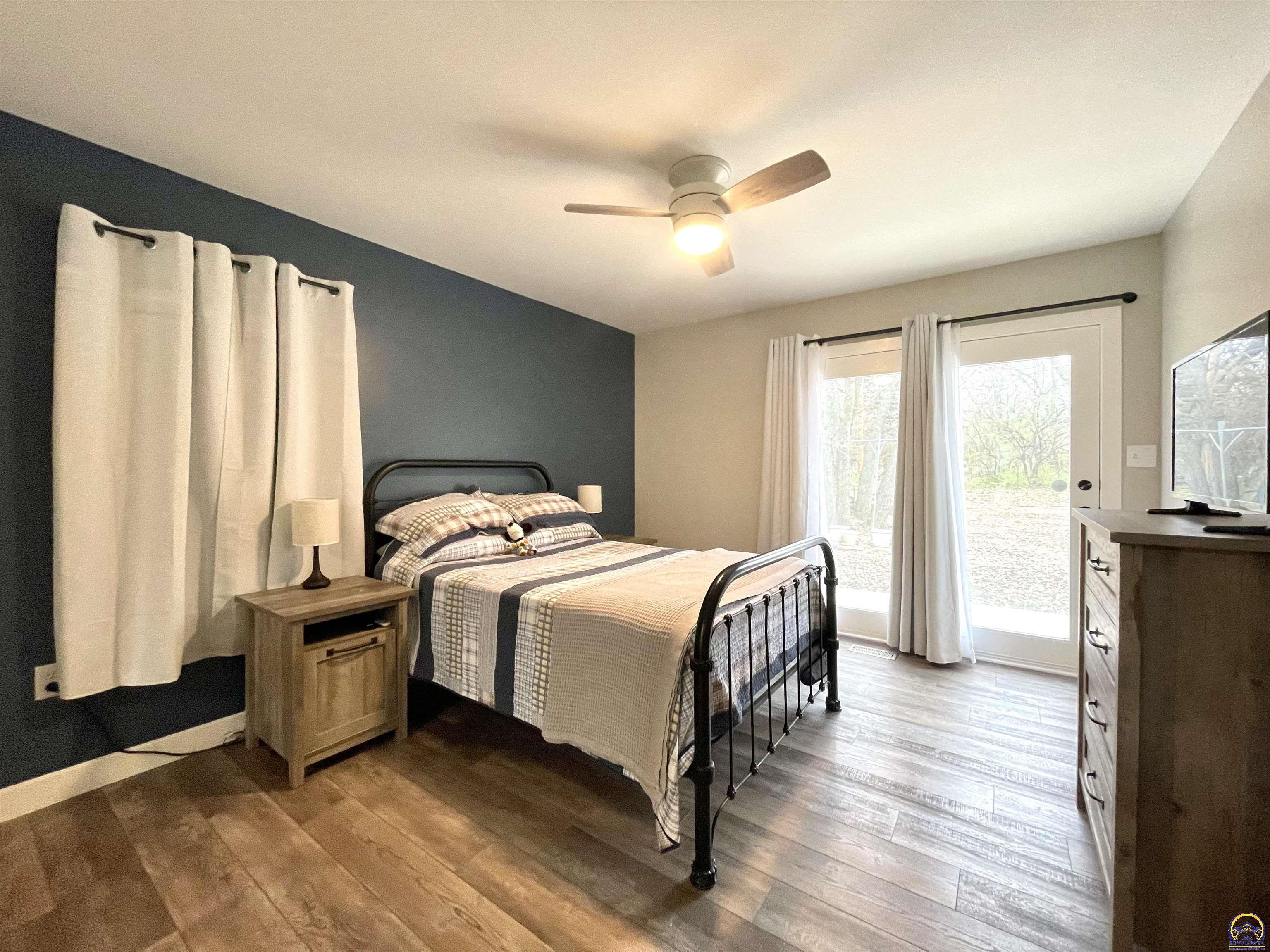 1836 Southwest Urish Road Topeka, KS 66615 - Photo 14 of 27