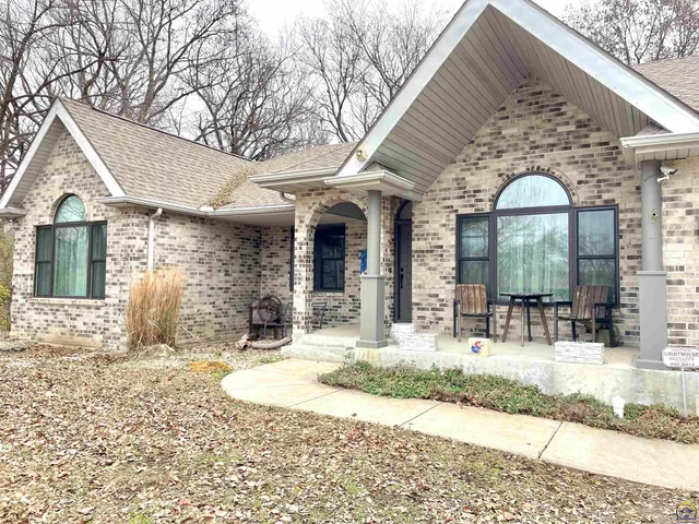 $398,000 | 1836 Southwest Urish Road, Topeka, KS 66615