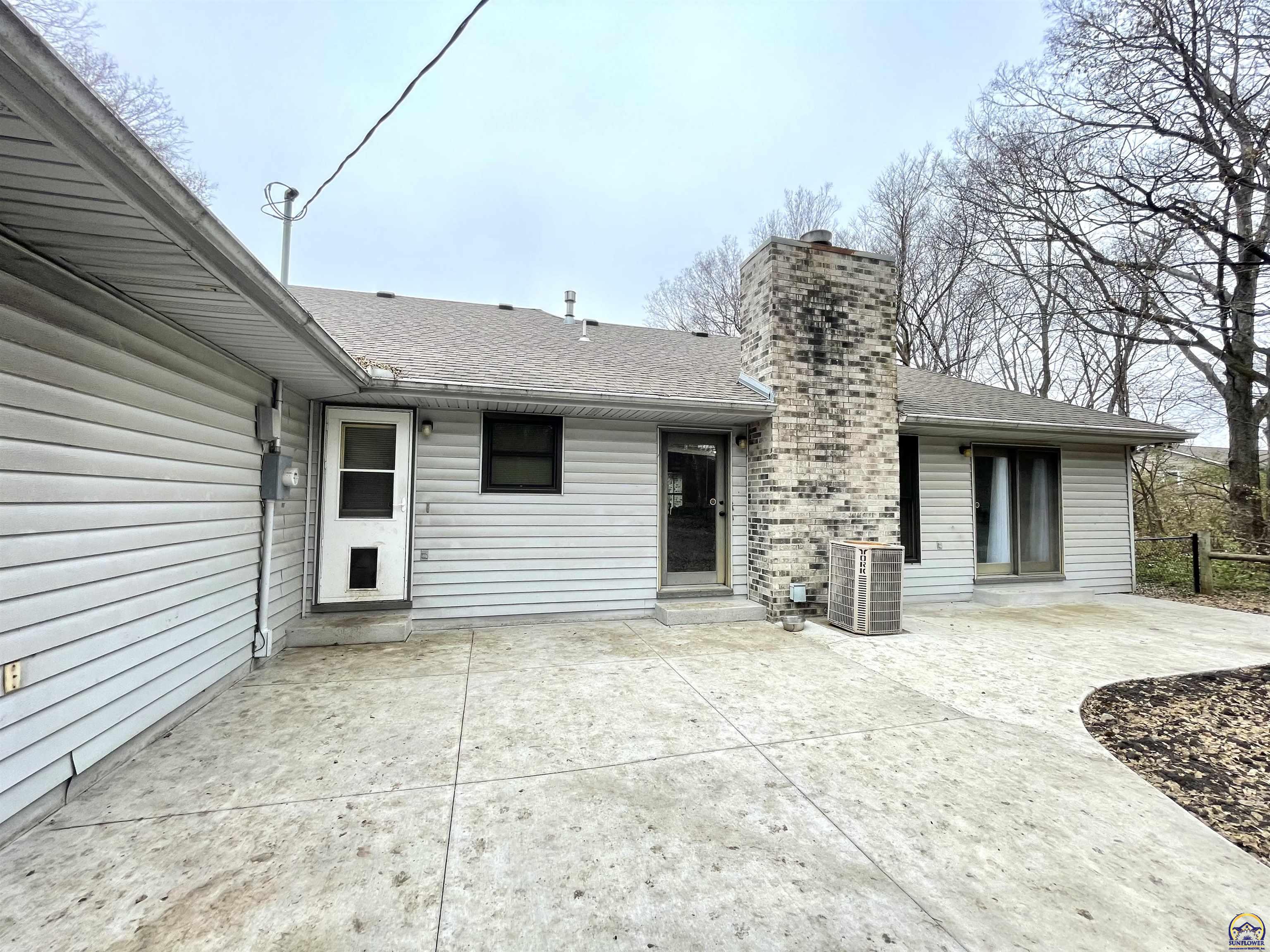 1836 Southwest Urish Road Topeka, KS 66615 - Photo 23 of 27