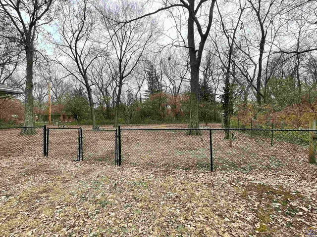 $398,000 | 1836 Southwest Urish Road, Topeka, KS 66615