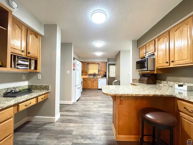 $398,000 | 1836 Southwest Urish Road, Topeka, KS 66615