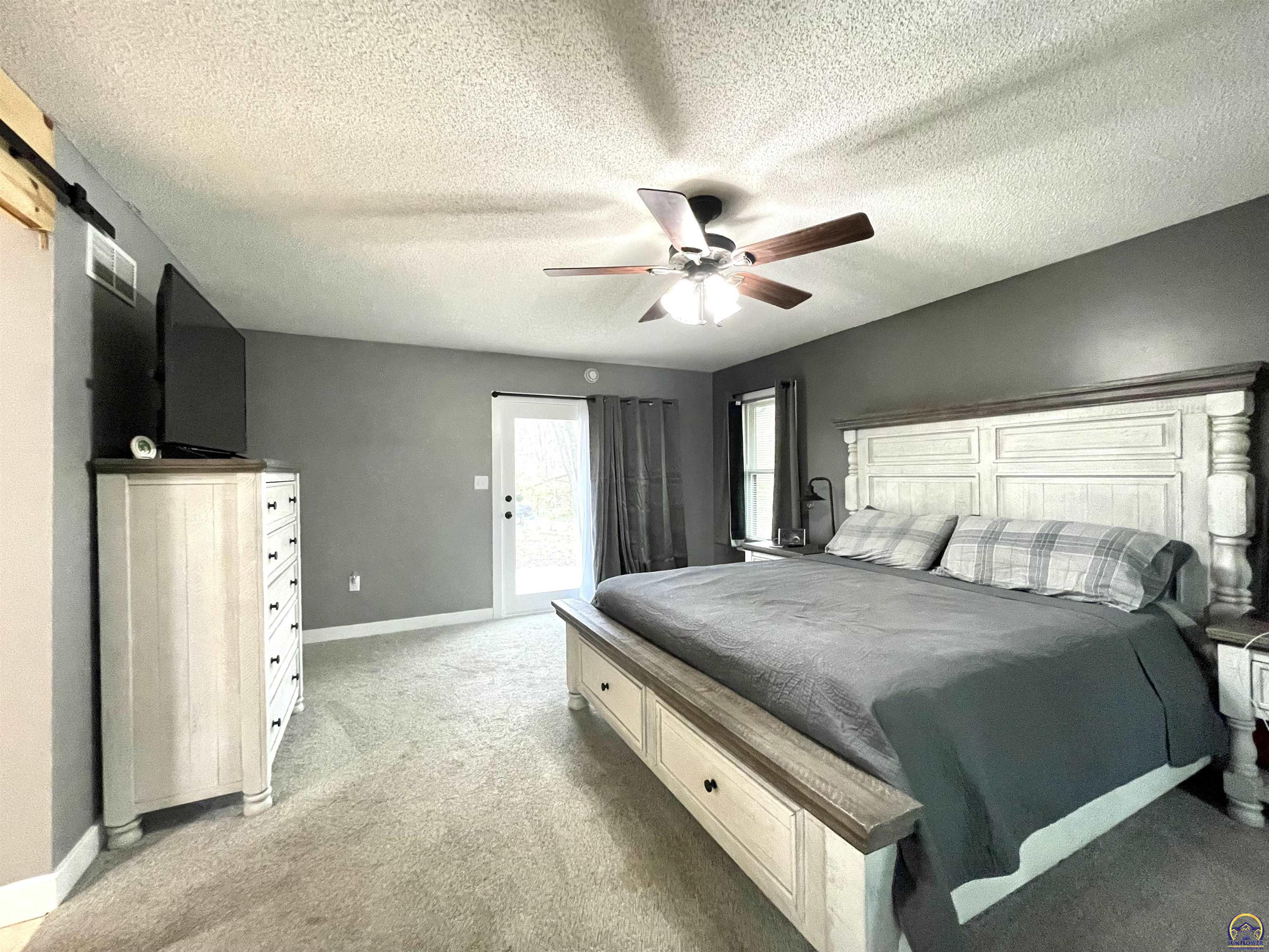 1836 Southwest Urish Road Topeka, KS 66615 - Photo 10 of 27