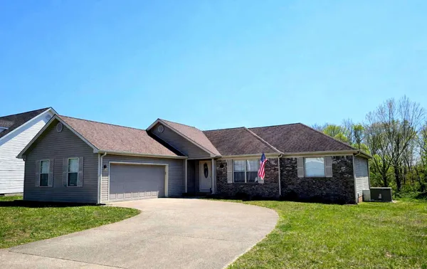 $265,000 | 786 Claw Court, Hopkinsville, KY 42240