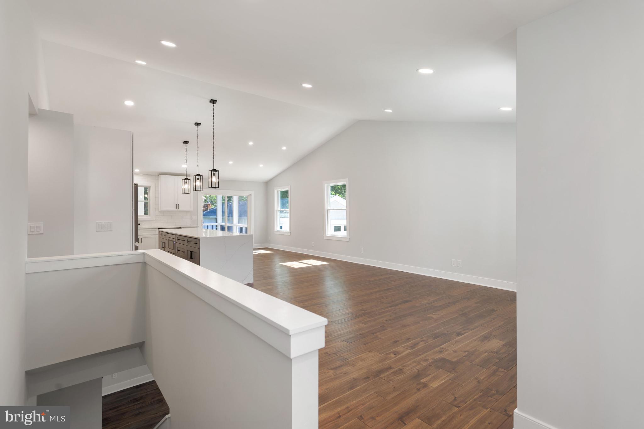 106 Pinecrest Drive Annapolis, MD 21403 - Photo 12 of 47 Spacious & open perfect for entertaining!