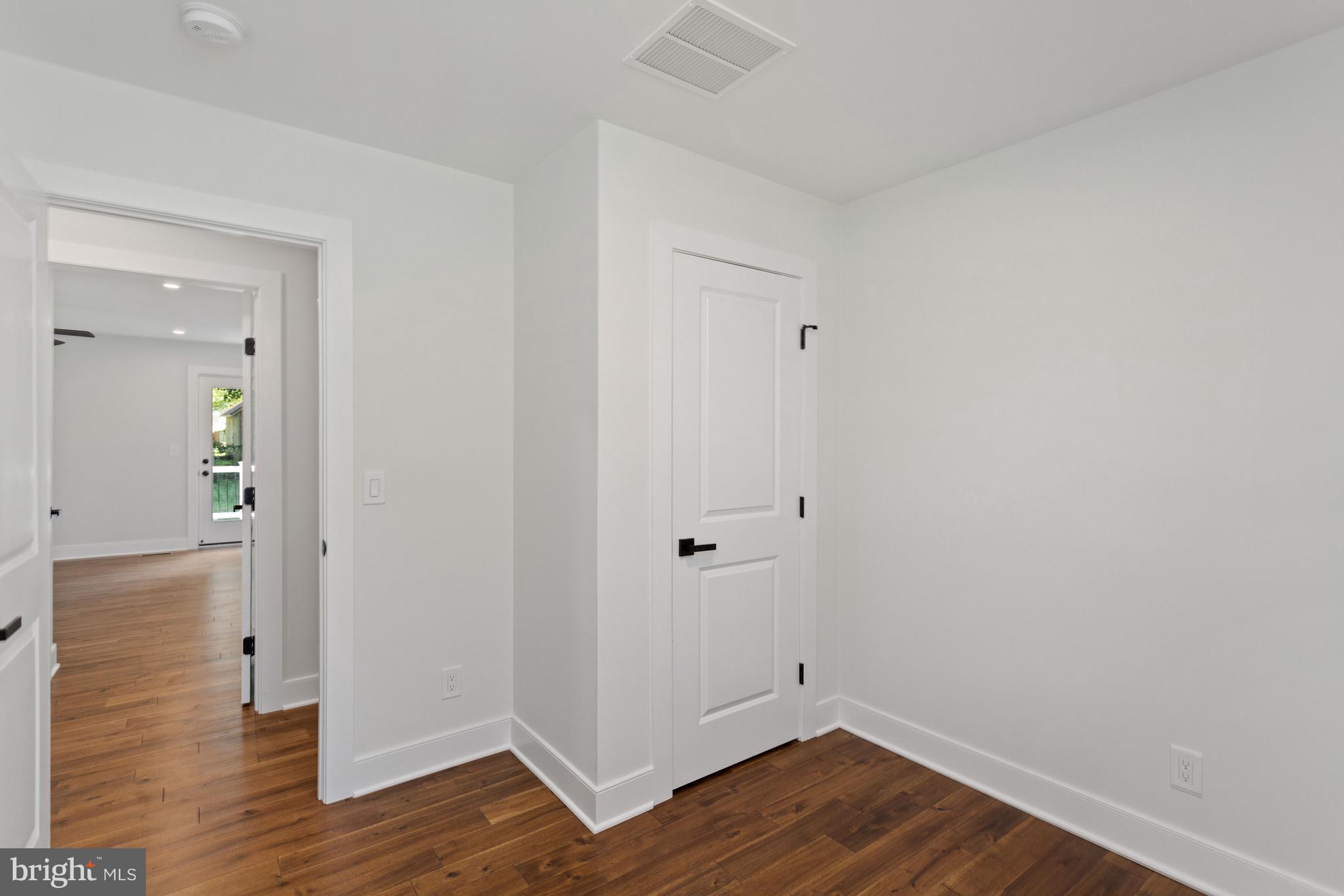 106 Pinecrest Drive Annapolis, MD 21403 - Photo 18 of 47 Bedroom #2