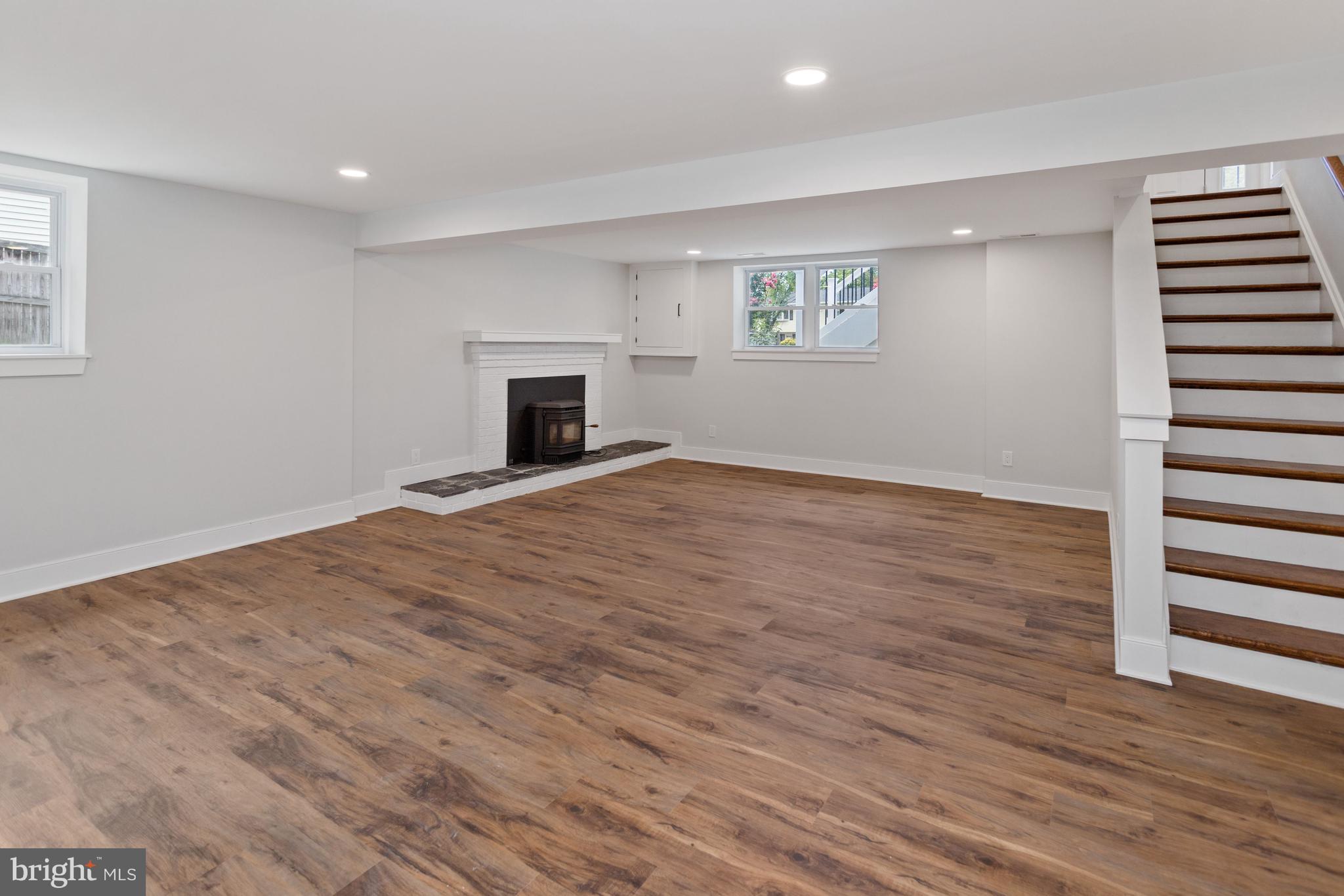 106 Pinecrest Drive Annapolis, MD 21403 - Photo 22 of 47 Lower Level Family Room