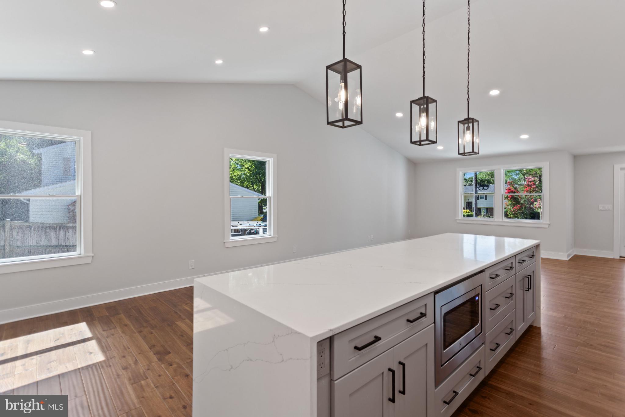 106 Pinecrest Drive Annapolis, MD 21403 - Photo 6 of 47 HUGE quartz Island