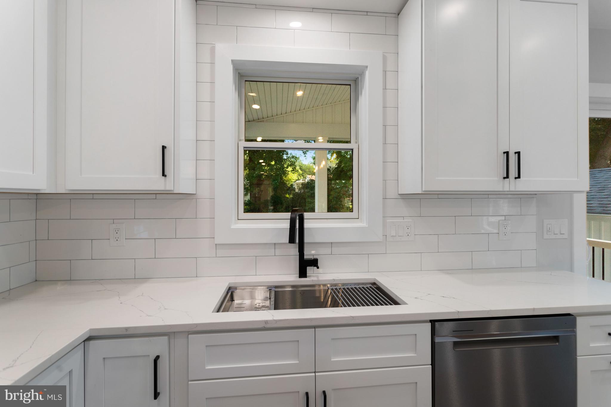 106 Pinecrest Drive Annapolis, MD 21403 - Photo 9 of 47 Kitchen