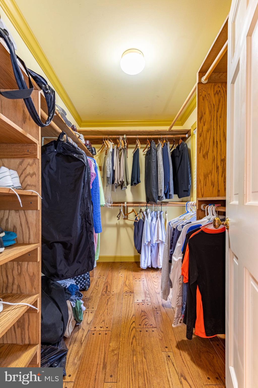 2205 Tufton Ridge Road Reisterstown, MD 21136 - Photo 22 of 41 Primary walk in closet