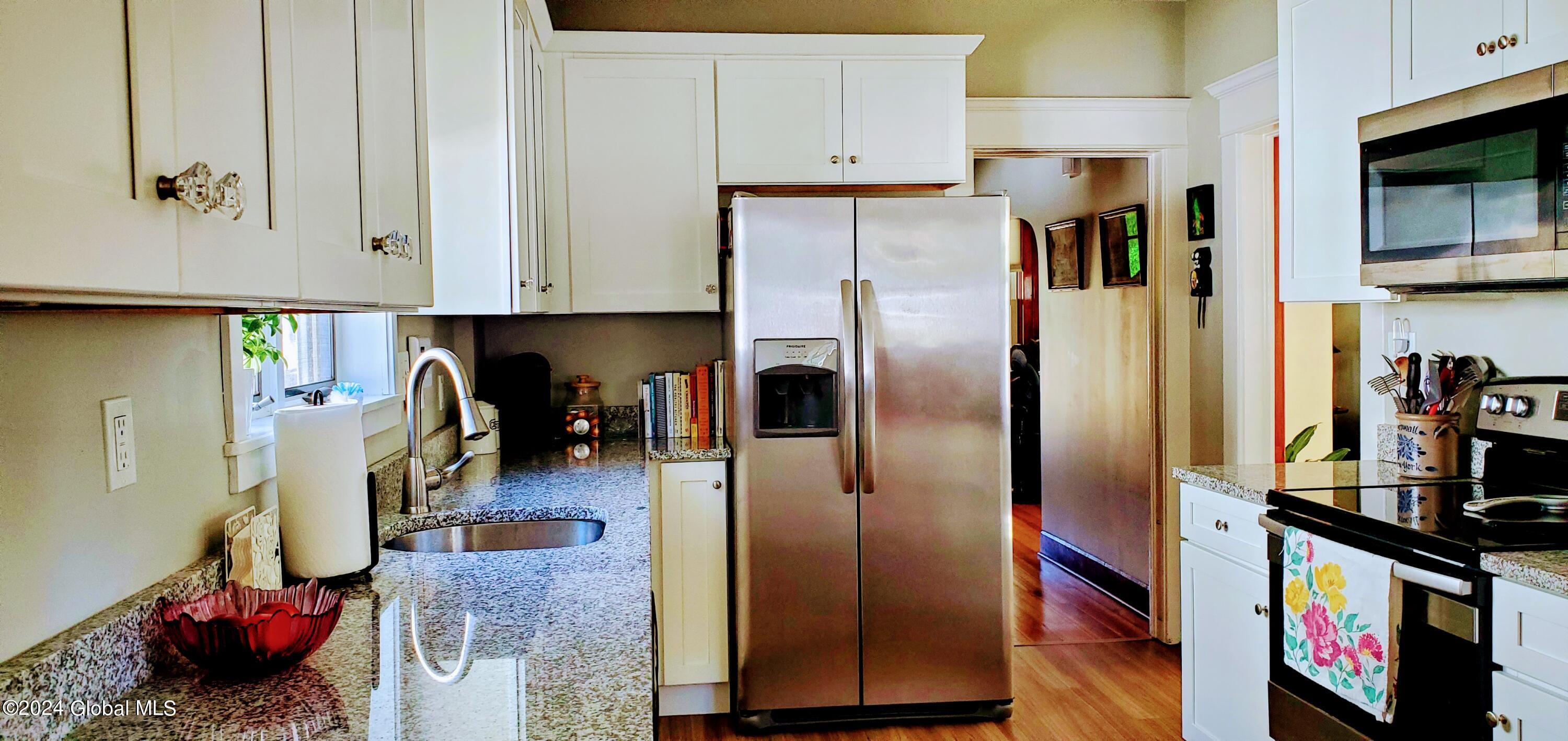 31 Osborne Road Colonie, NY 12205 - Photo 5 of 47 20240603_162347-EDIT