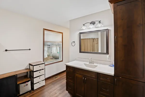 $229,900 | 204 South Henry Street, Ashkum, IL 60911