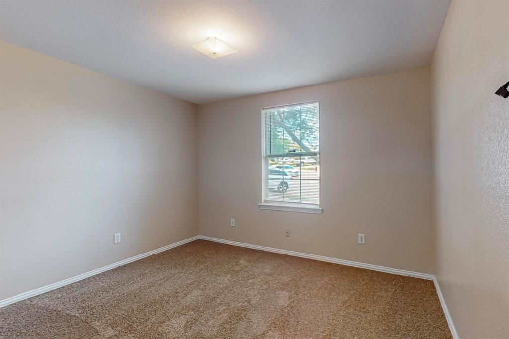 4827 Mexico Dallas, TX 75236 - Photo 23 of 31 an empty room with a window