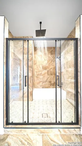 a view of a large window with an outdoor view