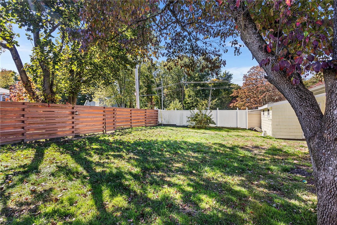 14 Whittlesey Road Johnston, RI 02919 - Photo 25 of 28