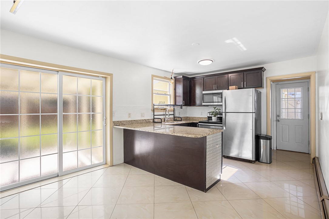 14 Whittlesey Road Johnston, RI 02919 - Photo 6 of 28