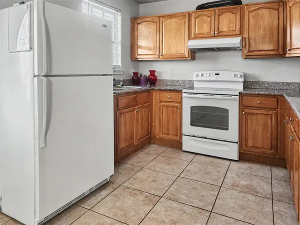 $1,395 | 5617 Avenue R 1/2, Galveston, TX 77551