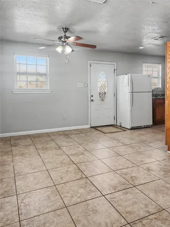 $1,395 | 5617 Avenue R 1/2, Galveston, TX 77551