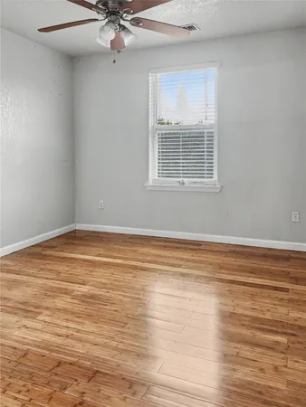 $1,395 | 5617 Avenue R 1/2, Galveston, TX 77551